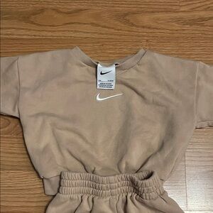 Nike Beige Sweatshirt and Joggers Set